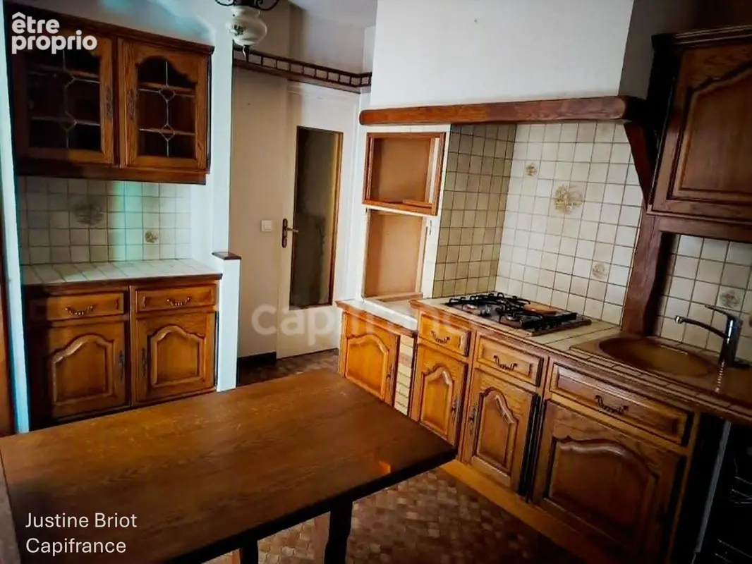 CHAULGNES – Maison avec sous-sol complet et beau potentiel - photo 6