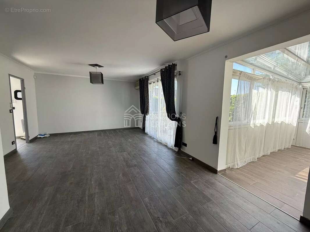 Maison à VILLERS-SOUS-SAINT-LEU