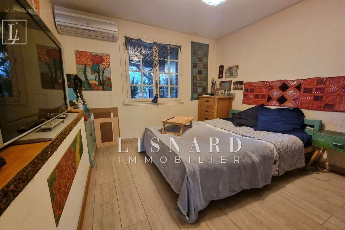 Appartement à VALLAURIS