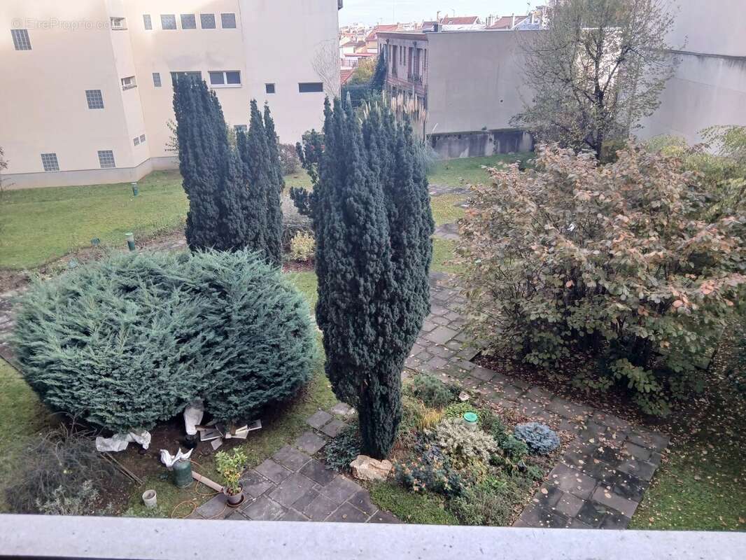 Appartement à PARIS-19E