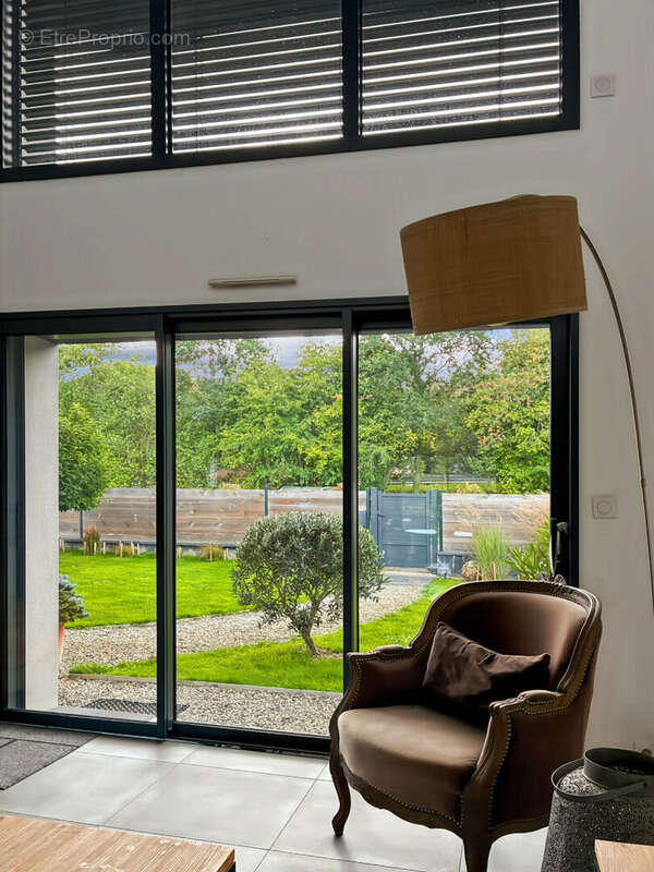 Maison familiale à Thorigné-Fouillard : lumière, espace et nature à deux pas de Rennes - photo 3