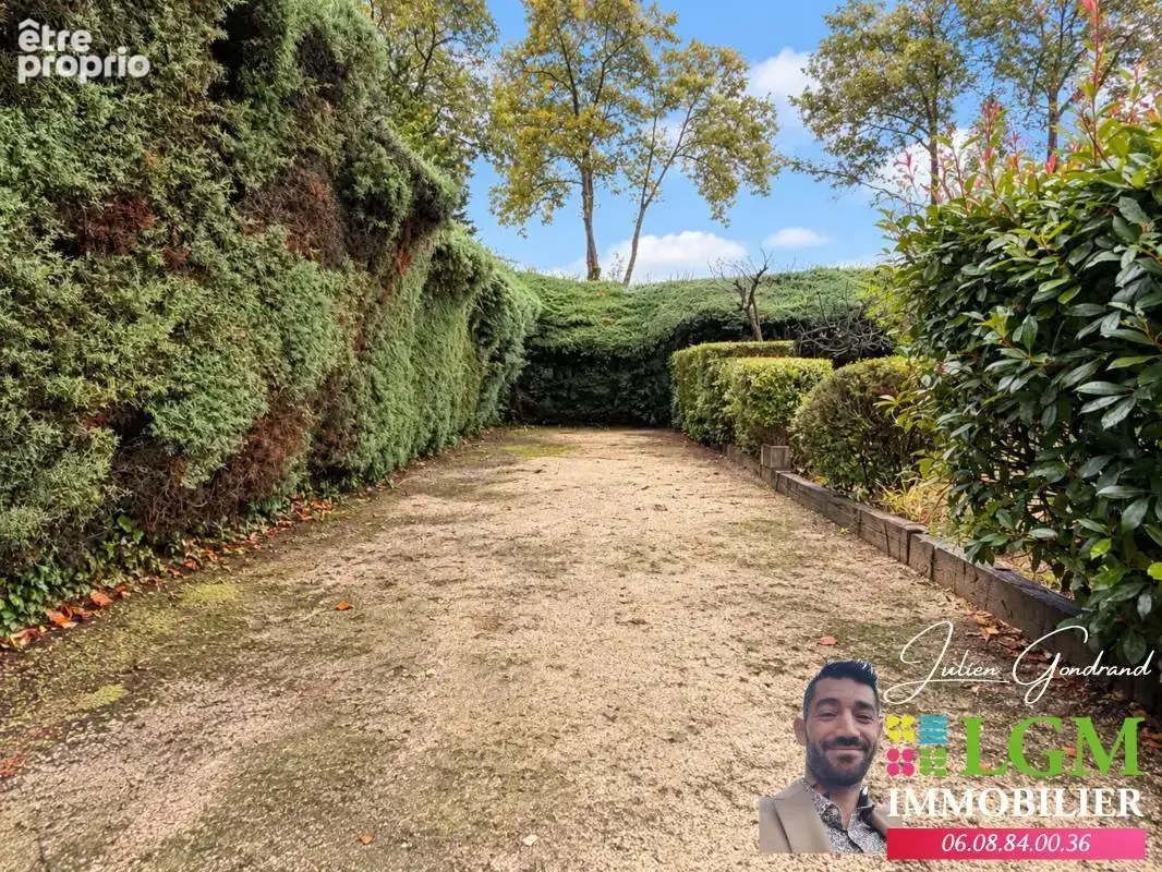 Maison de 132,62 m² avec piscine et terrain divisible et constructible de 1 374 m² à Rodilhan  - photo 21