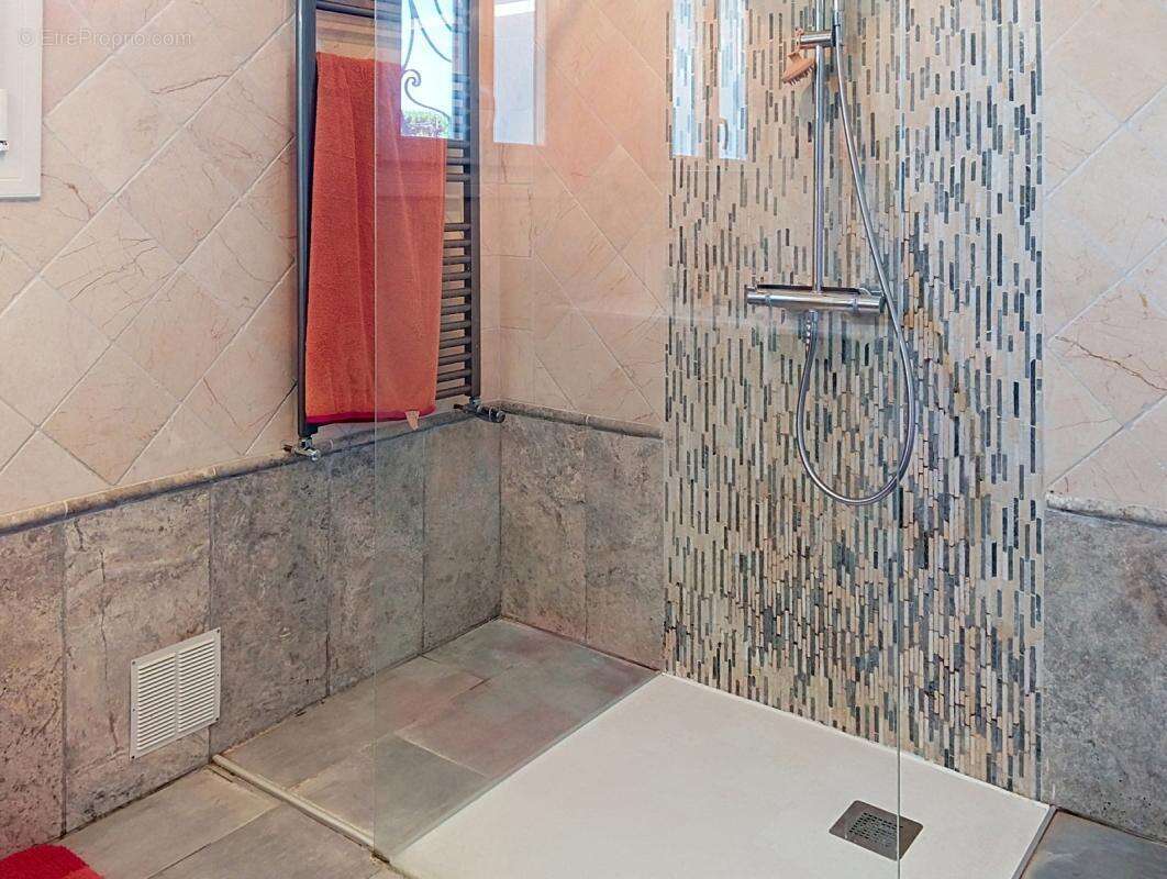 Exclusivité - Magnifique maison de 200m2 - Carpentras - photo 16