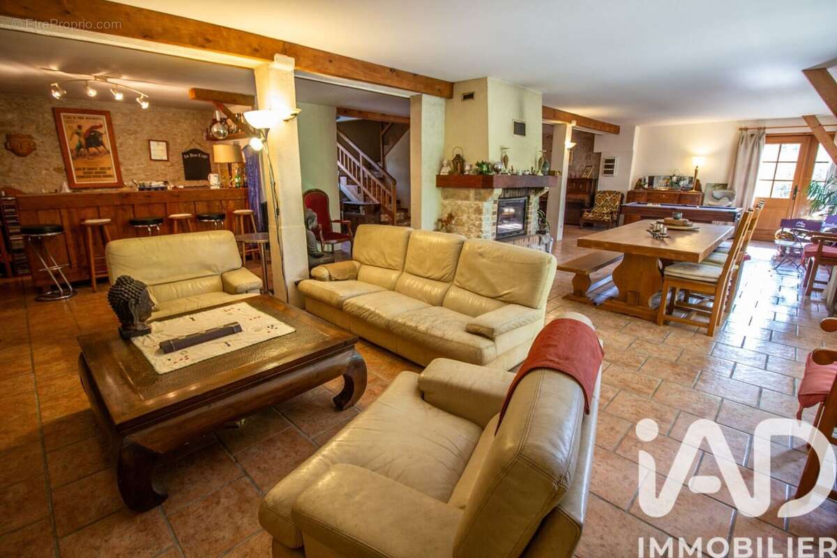 Maison 240 m² à Varennes-Sur-Seine  - photo 5
