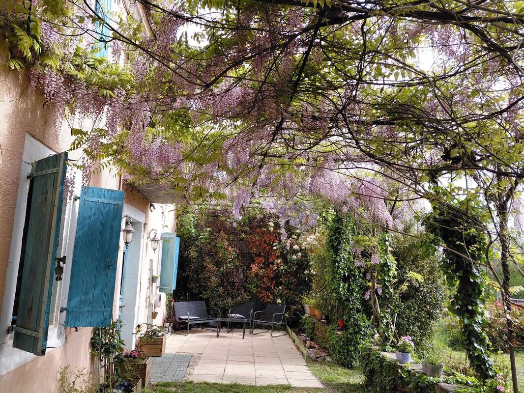 Maison à JOUQUEVIEL