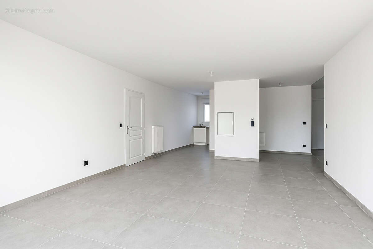 Appartement à AUBERVILLIERS