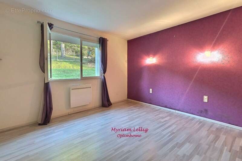 Maison à LA BONNEVILLE-SUR-ITON