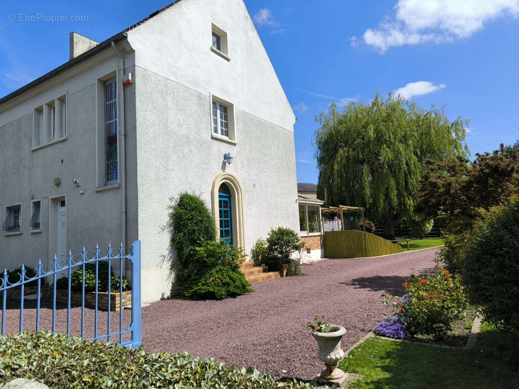 Maison à TREVIERES