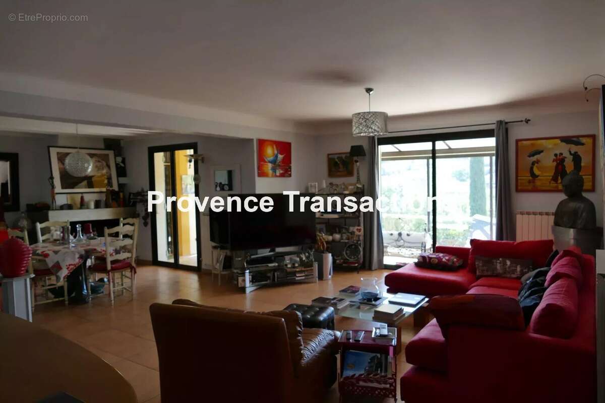 Maison à BEAUMES-DE-VENISE