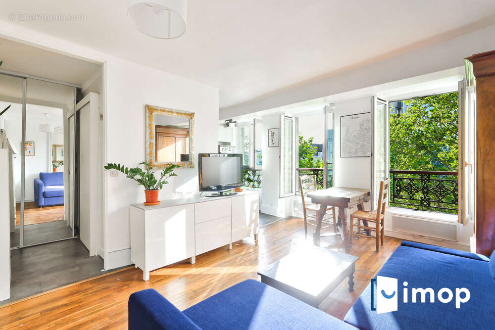Appartement à PARIS-10E