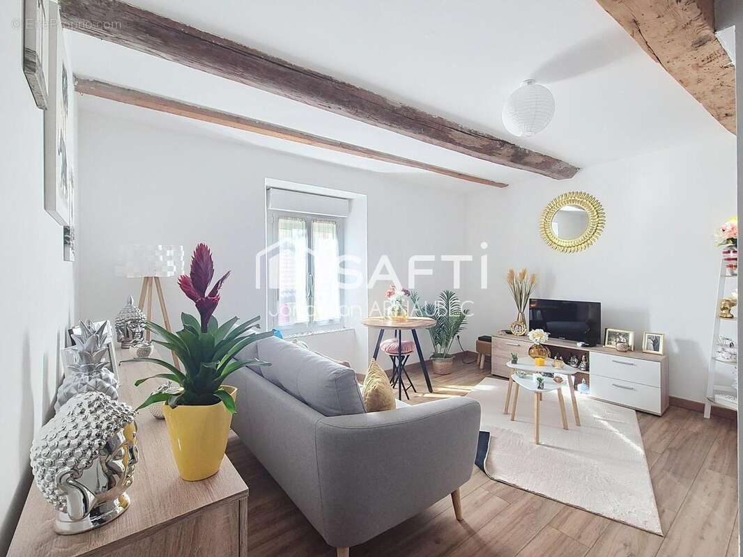 Photo 8 - Appartement à CHATEAU-ARNOUX-SAINT-AUBAN
