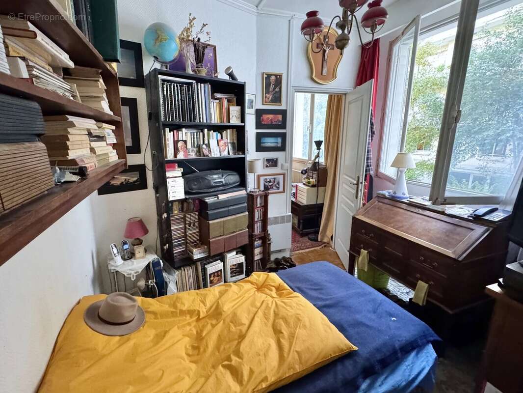 Appartement à PARIS-7E