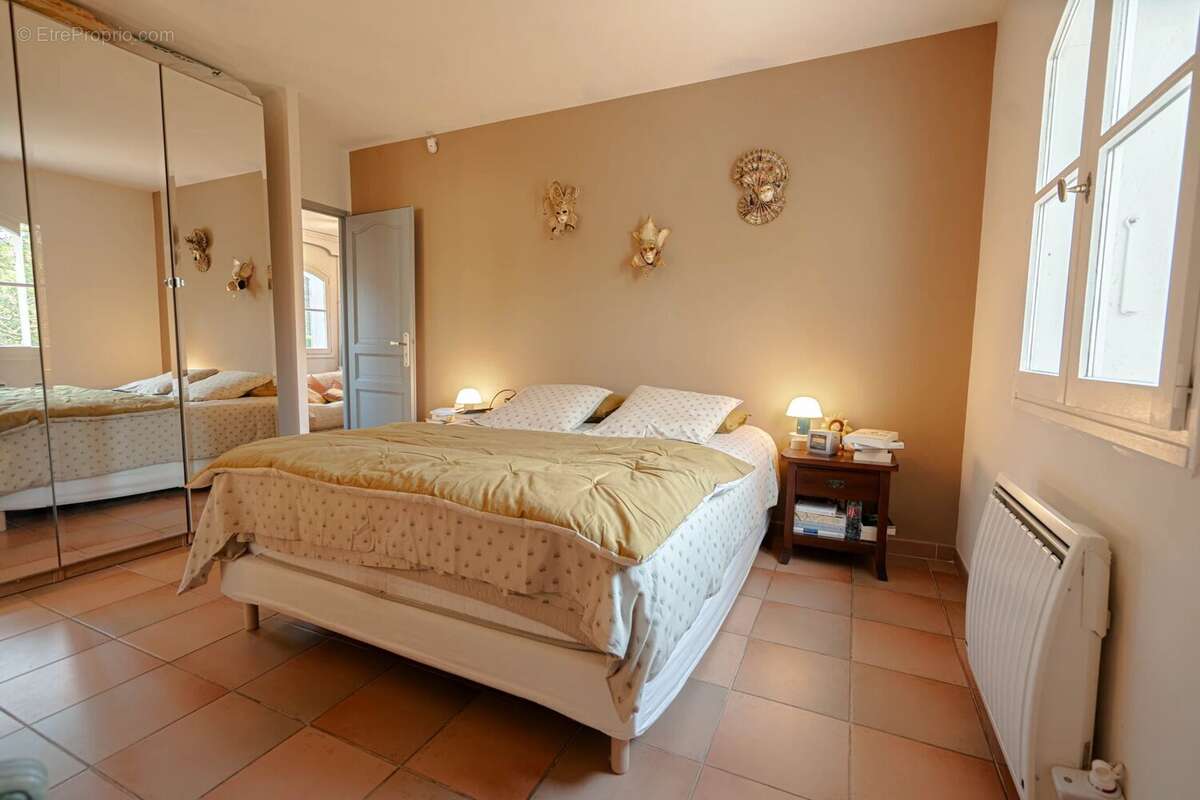 Maison à SAINT-MARC-JAUMEGARDE