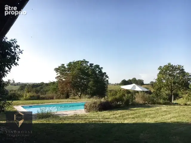 Coup de cœur   Maison de caractère 224 m2   Piscine   Vue dégagée   Calme absolu - photo 17