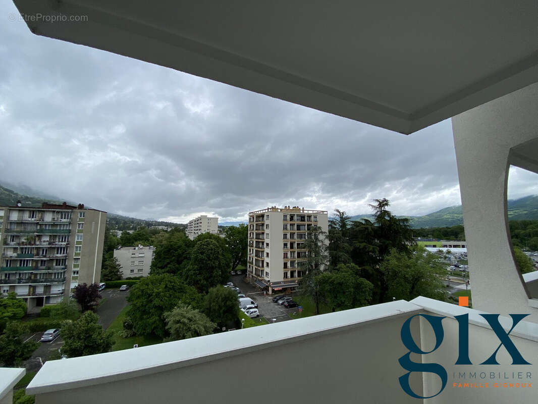 Appartement à MEYLAN