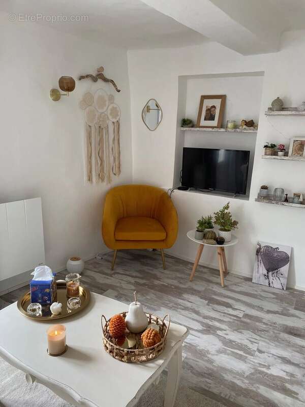 Maison à PUGET-THENIERS