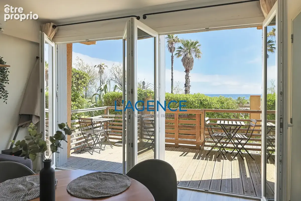 Appartement T2 de 38 m2 avec terrasse FACE A LA MER - photo 7