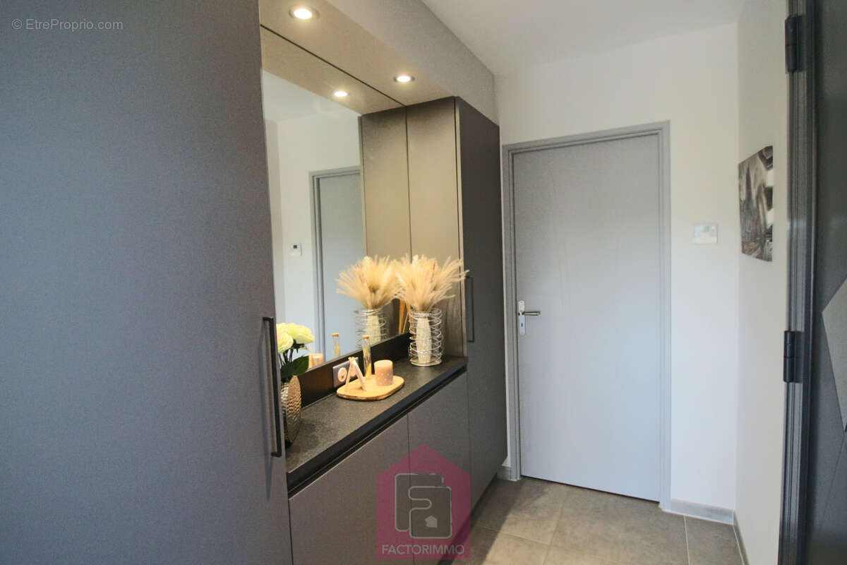 À VENDRE   Belle maison contemporaine de 140 m2 habitables avec vue   15 min de Cahors - photo 9