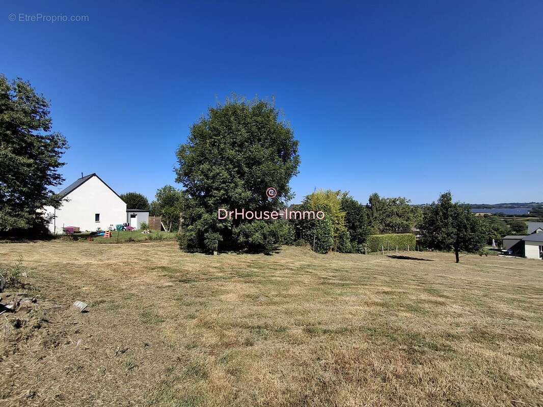 Terrain à AVRANCHES