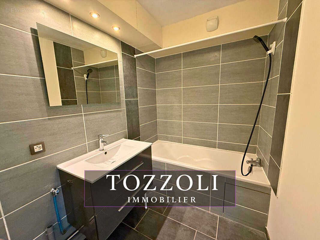 Appartement à SAINT-QUENTIN-FALLAVIER