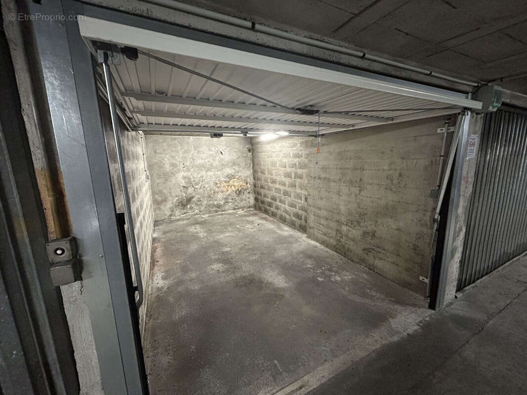 Photo 2 - Parking à NICE