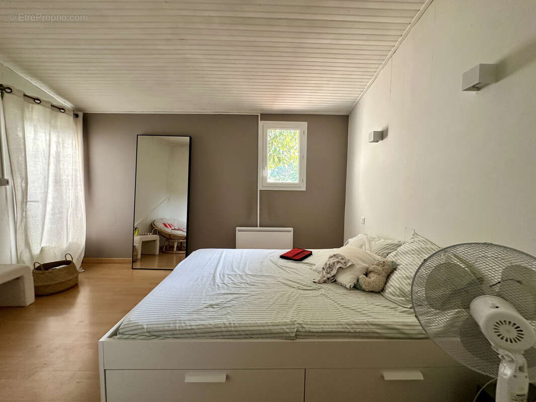 Maison à VILLEMOLAQUE