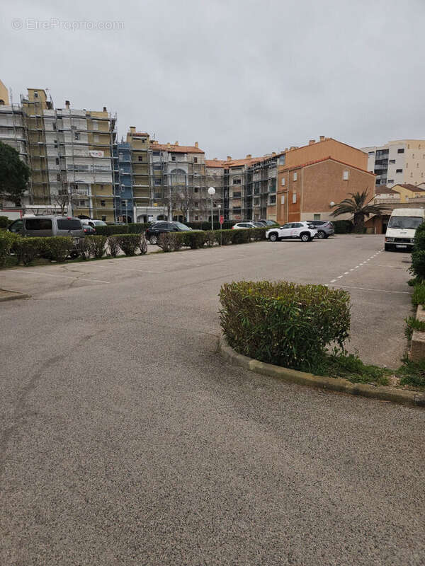 Parking à LE BARCARES