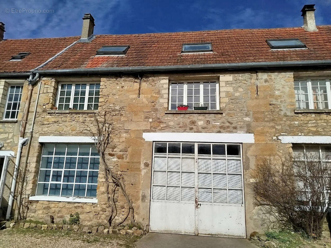 Appartement à BOISSY L'AILLERIE