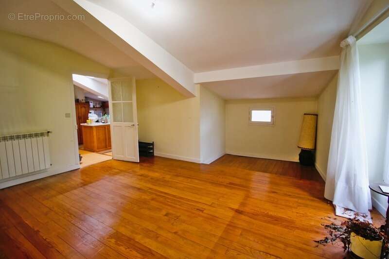 Appartement à USTARITZ