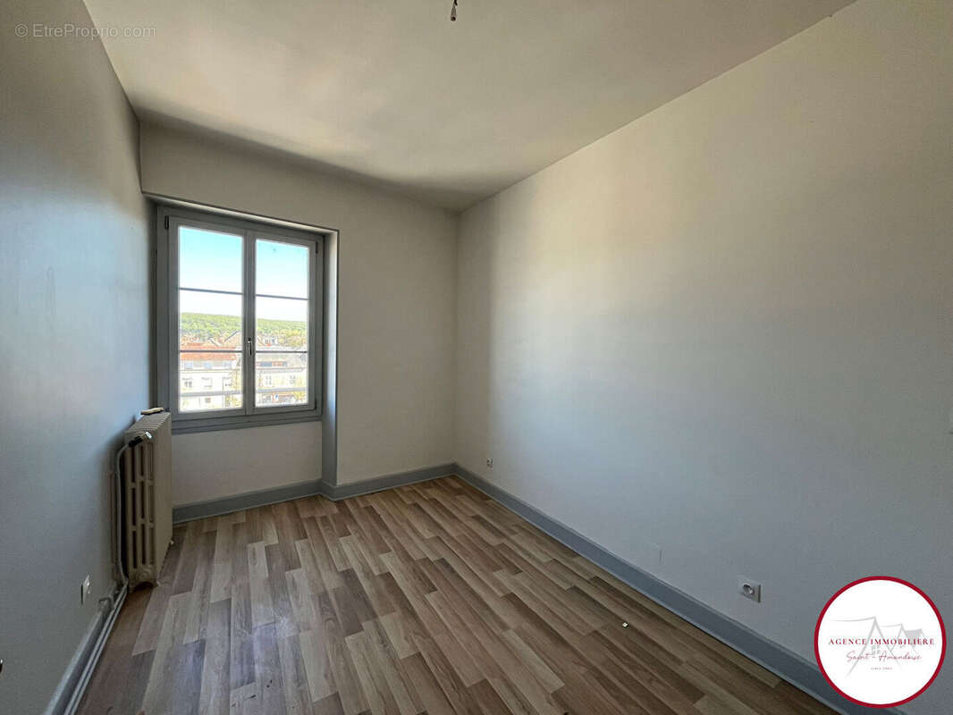 Appartement à SAINT-AMAND-MONTROND