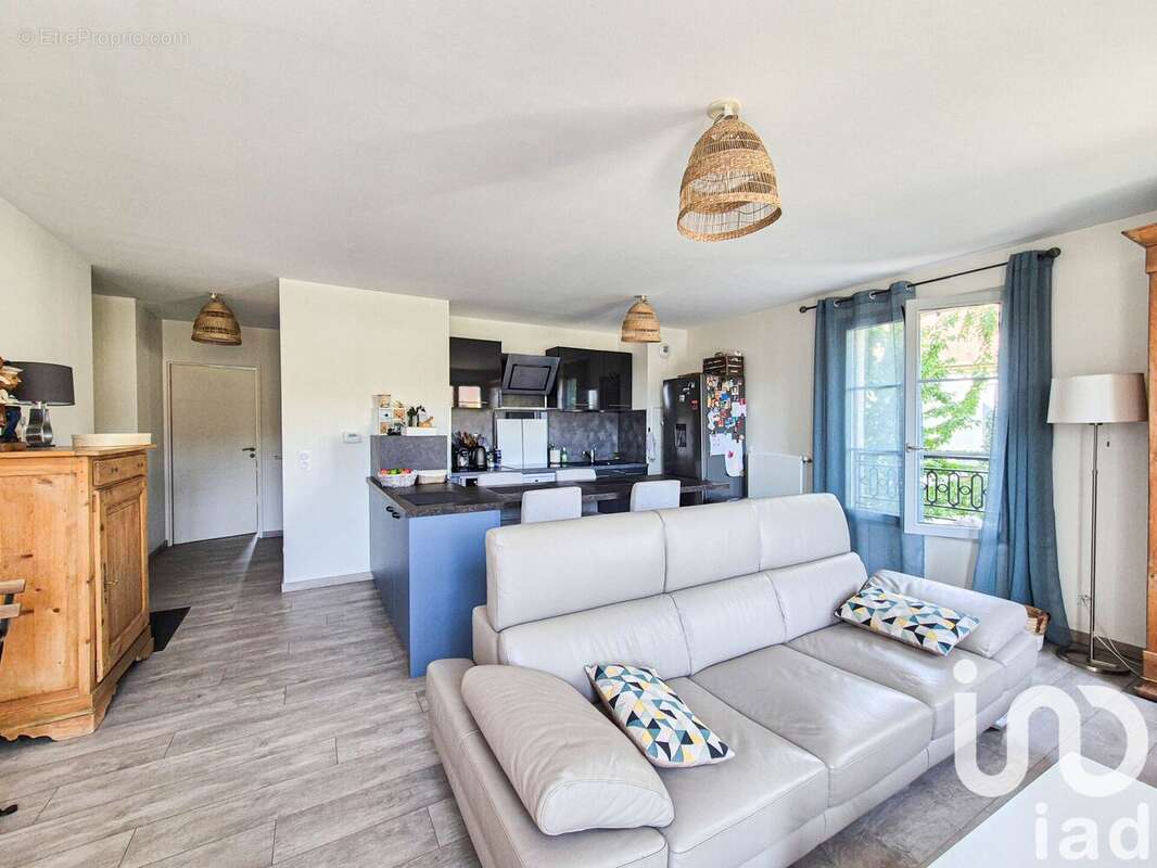 Photo 2 - Appartement à HOUDAN