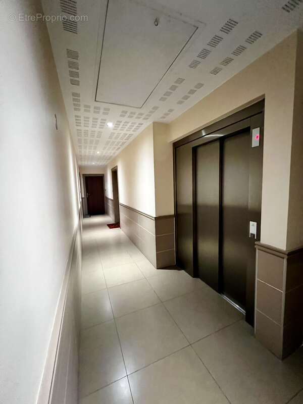 Appartement à SAINTE-GENEVIEVE-DES-BOIS