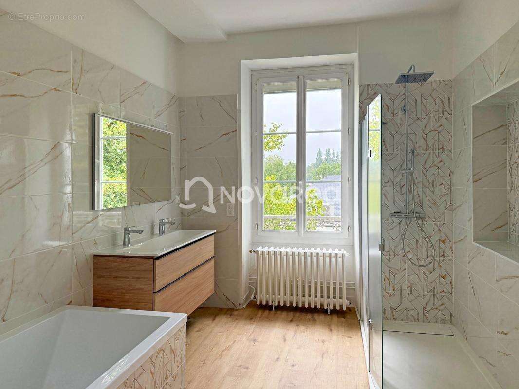 Maison de maître 7 pièces - photo 7