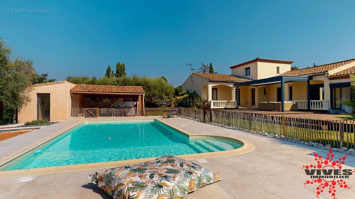 Villa d'exception T6 sur 2450m2 - photo 10
