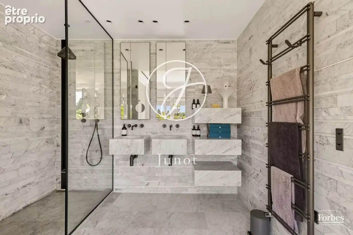 Ville-d'Avray - PARC DE SAINT-CLOUD - Propriété de 260 m² - Terrain de 820 m² - photo 13