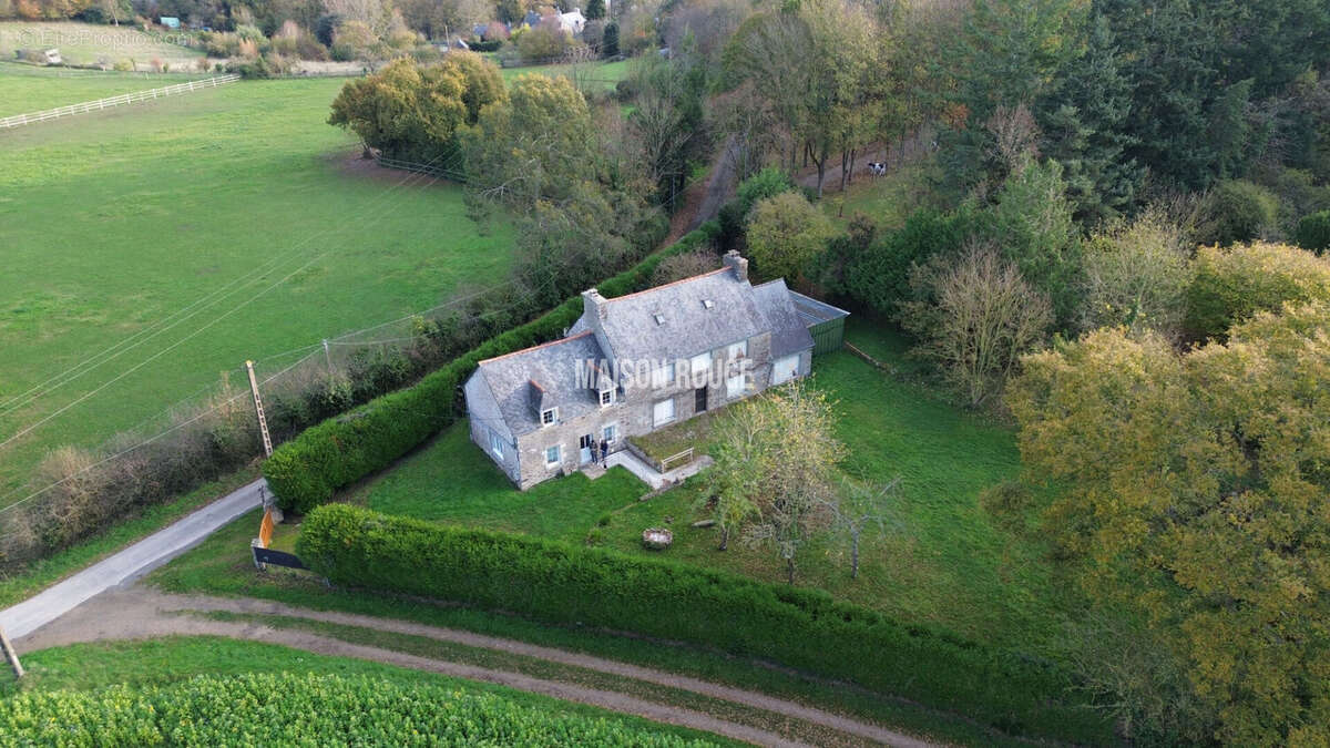 Maison à PLOUER-SUR-RANCE