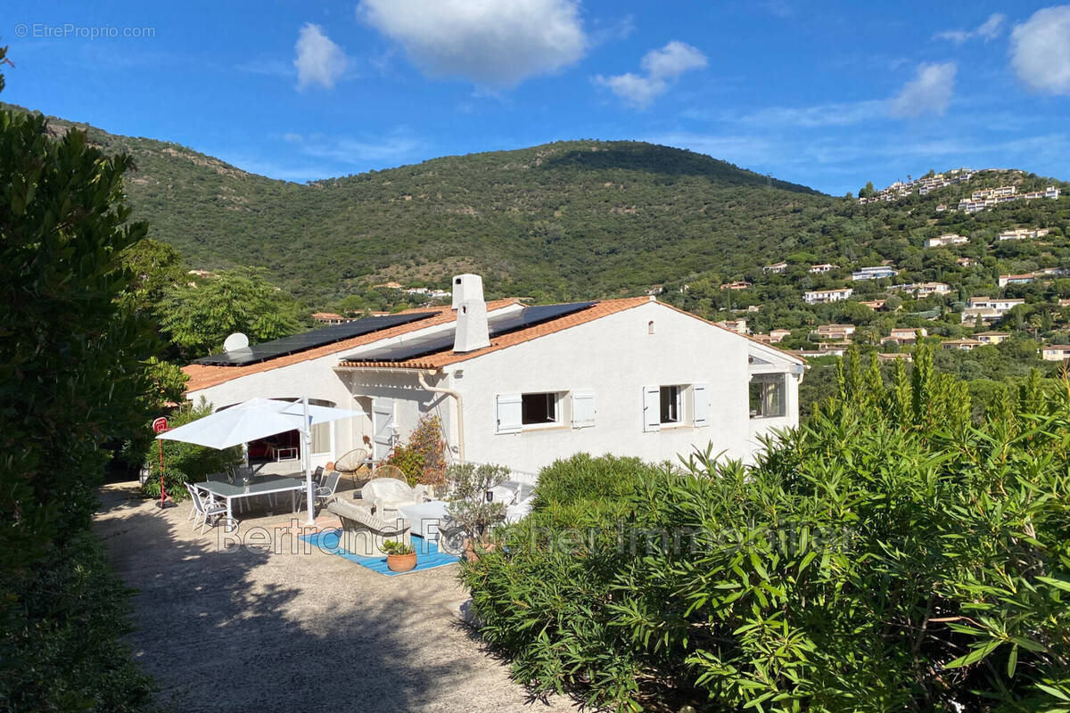 Maison à CAVALAIRE-SUR-MER