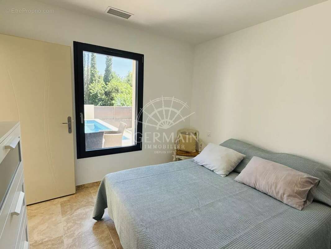 Maison à L'ISLE-SUR-LA-SORGUE