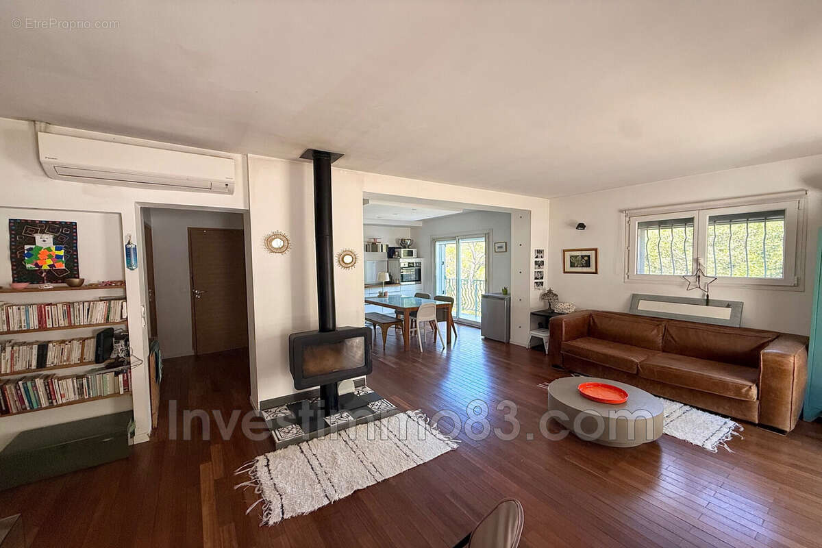 Maison à LA VALETTE-DU-VAR