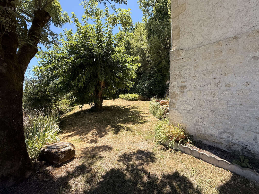 Maison de village en pierre avec vue panoramique sur la vallée - photo 17