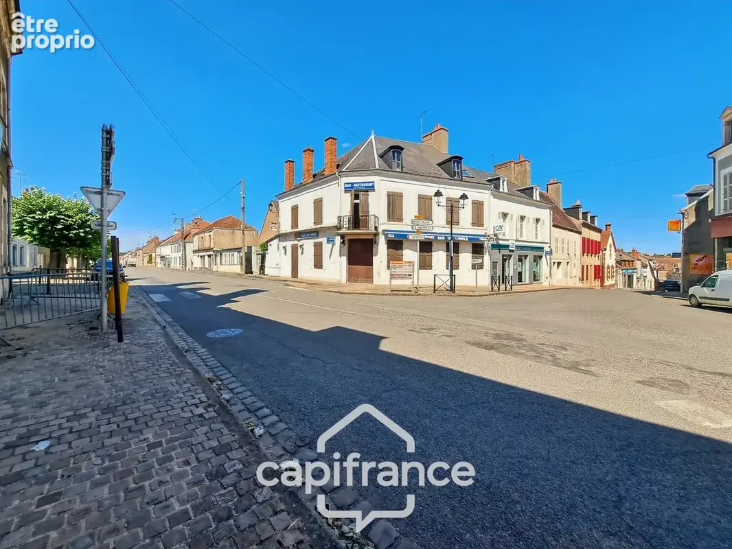Ancien bar-restaurant avec logement – Fort potentiel au cœur de Châteaumeillant - photo 27