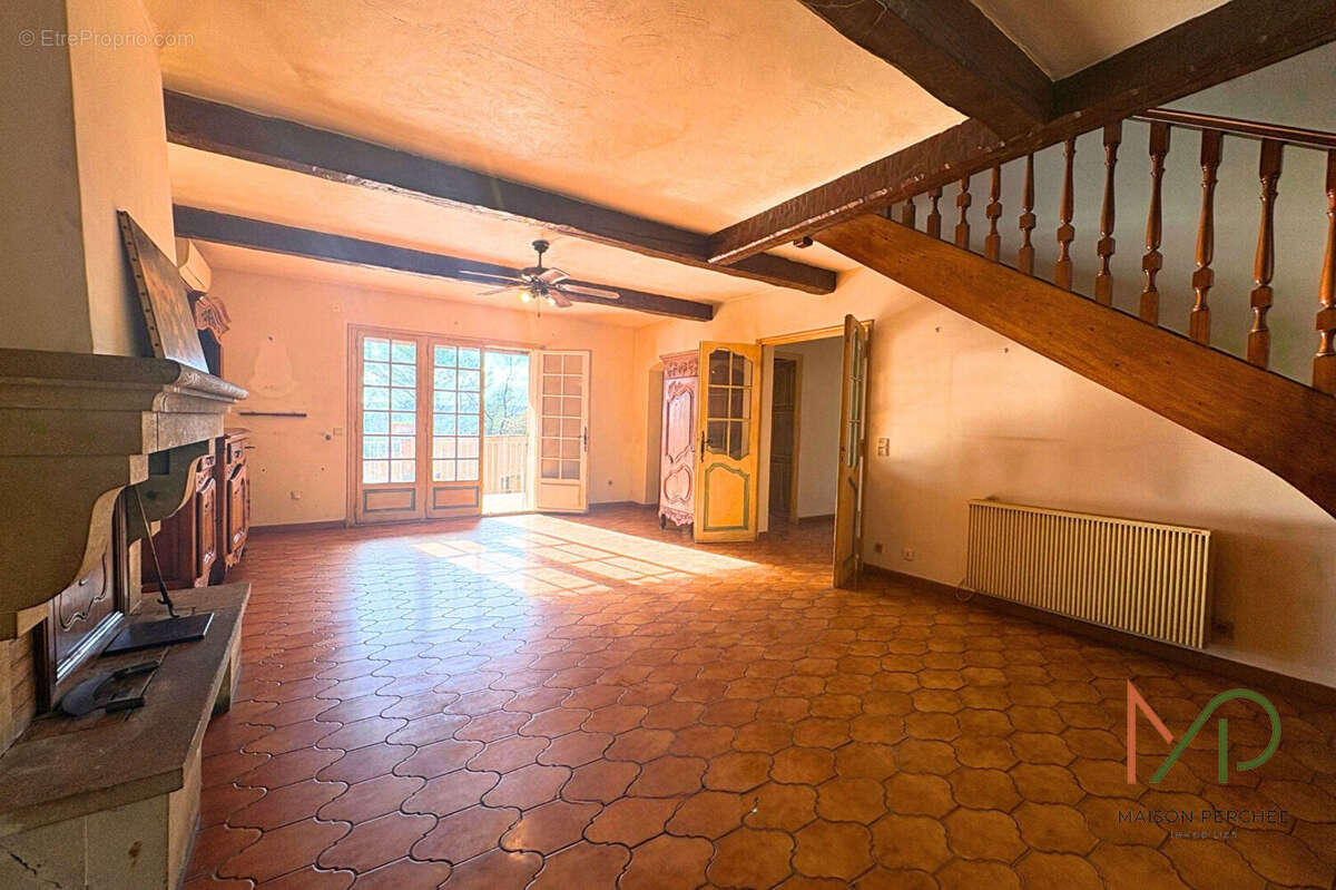 Maison à FIGANIERES