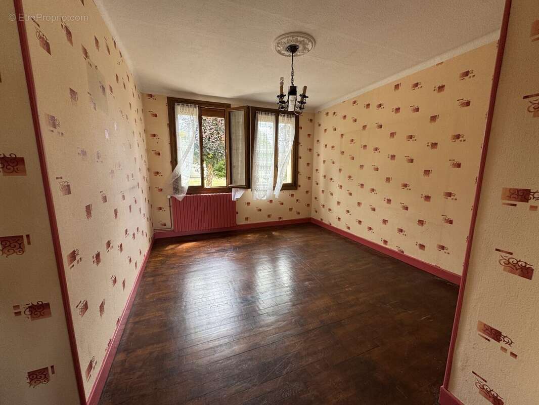 Maison 78 m² à Tavaux  - photo 7
