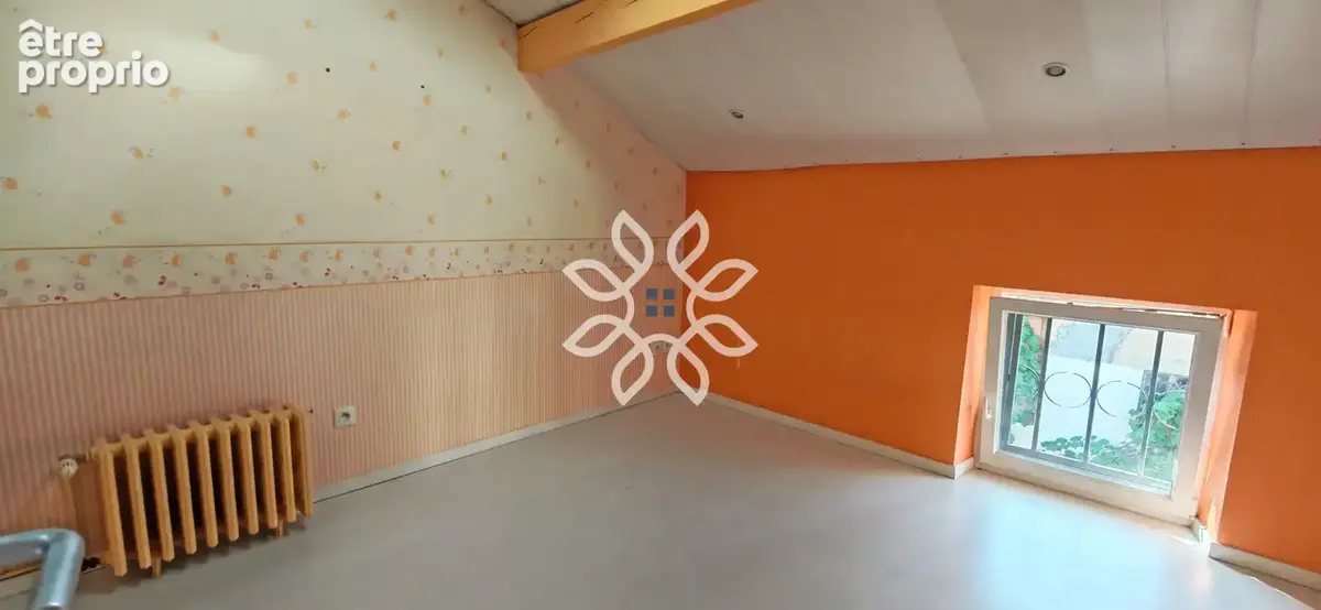 Maison T7 avec cour - centre ville - photo 10