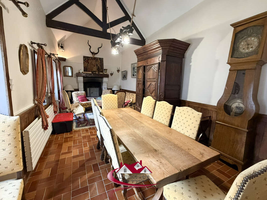 Maison à BERCHERES-SUR-VESGRE