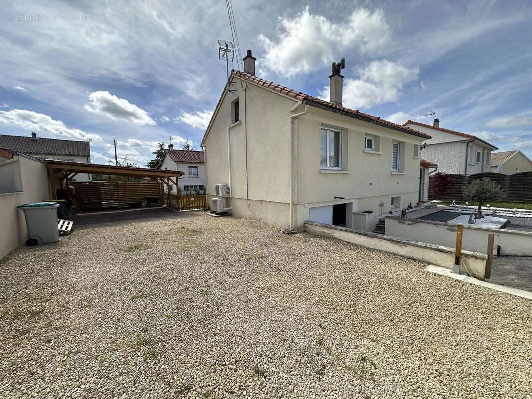 Maison à SAINT-JEAN-DE-THOUARS
