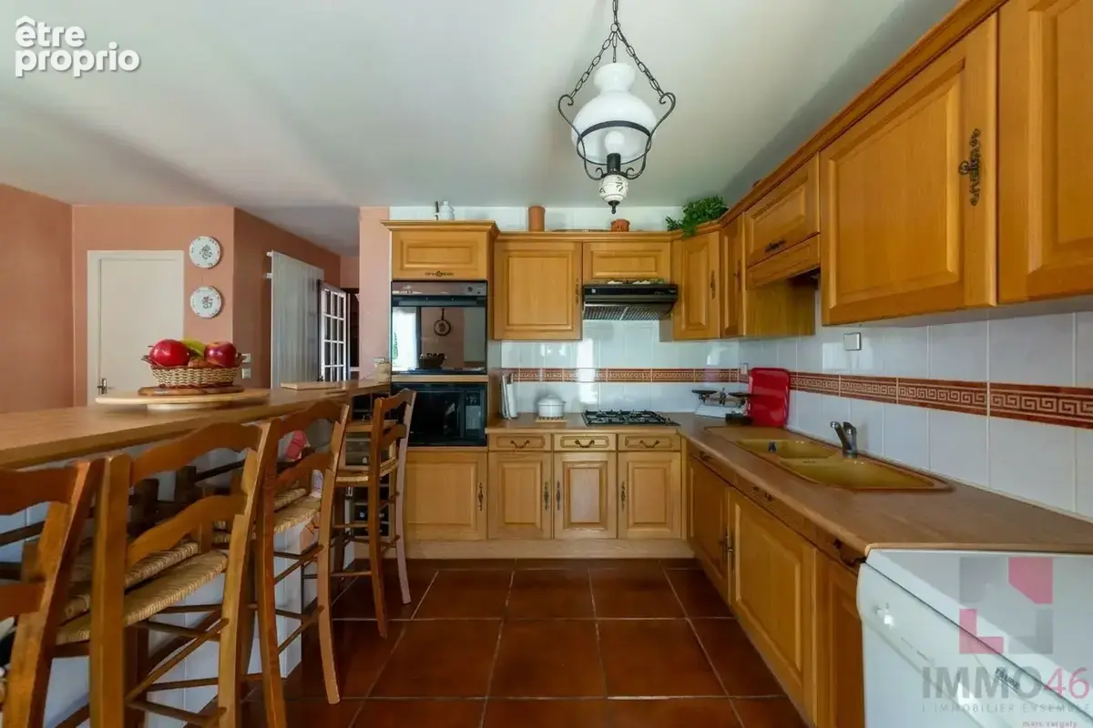 Maison 11 pièces 215 m² à vendre à Parnac (46140) - photo 4
