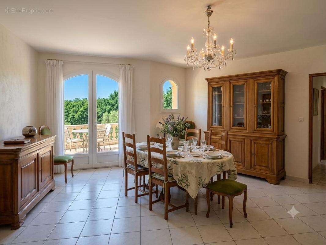 Une bastide provençale entre oliviers et lumière du Sud - photo 7