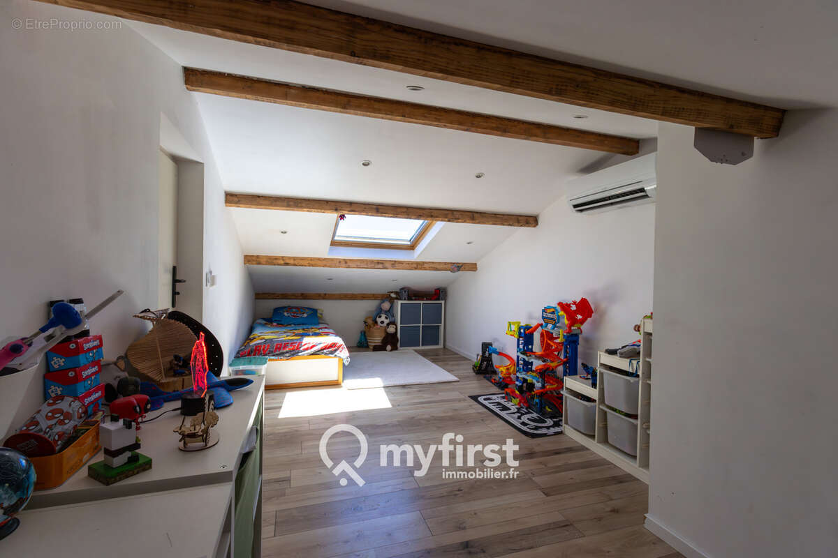 Appartement à OLLIOULES