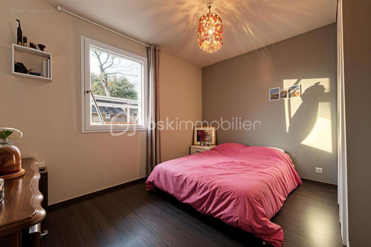 Maison à LA TURBALLE